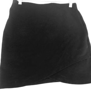 Aritzia skirt